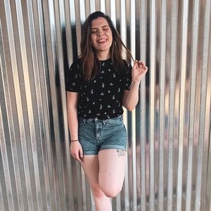 Meet your Posher, Jessica